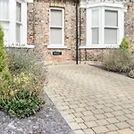 Cliffords View Luxury Apartment